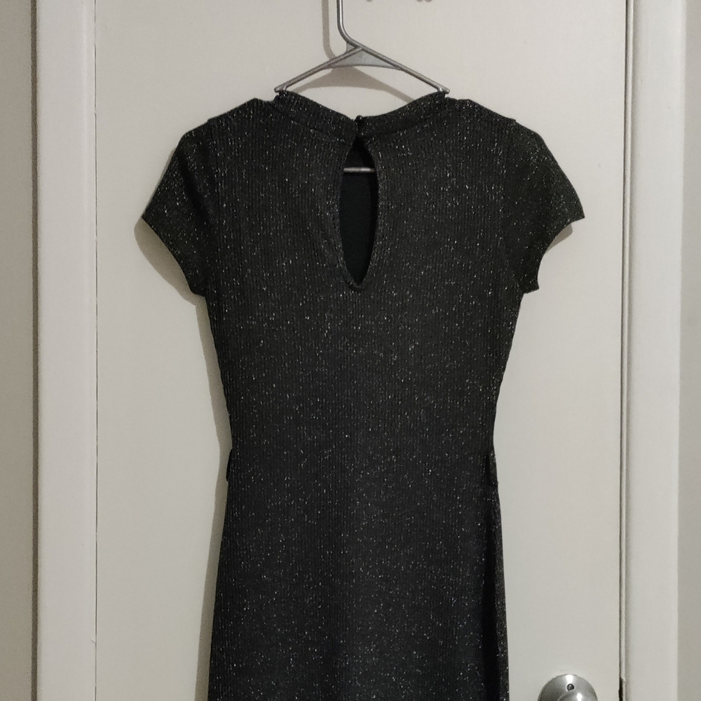 Sparkly fitted formal dress - Picture 6 of 8